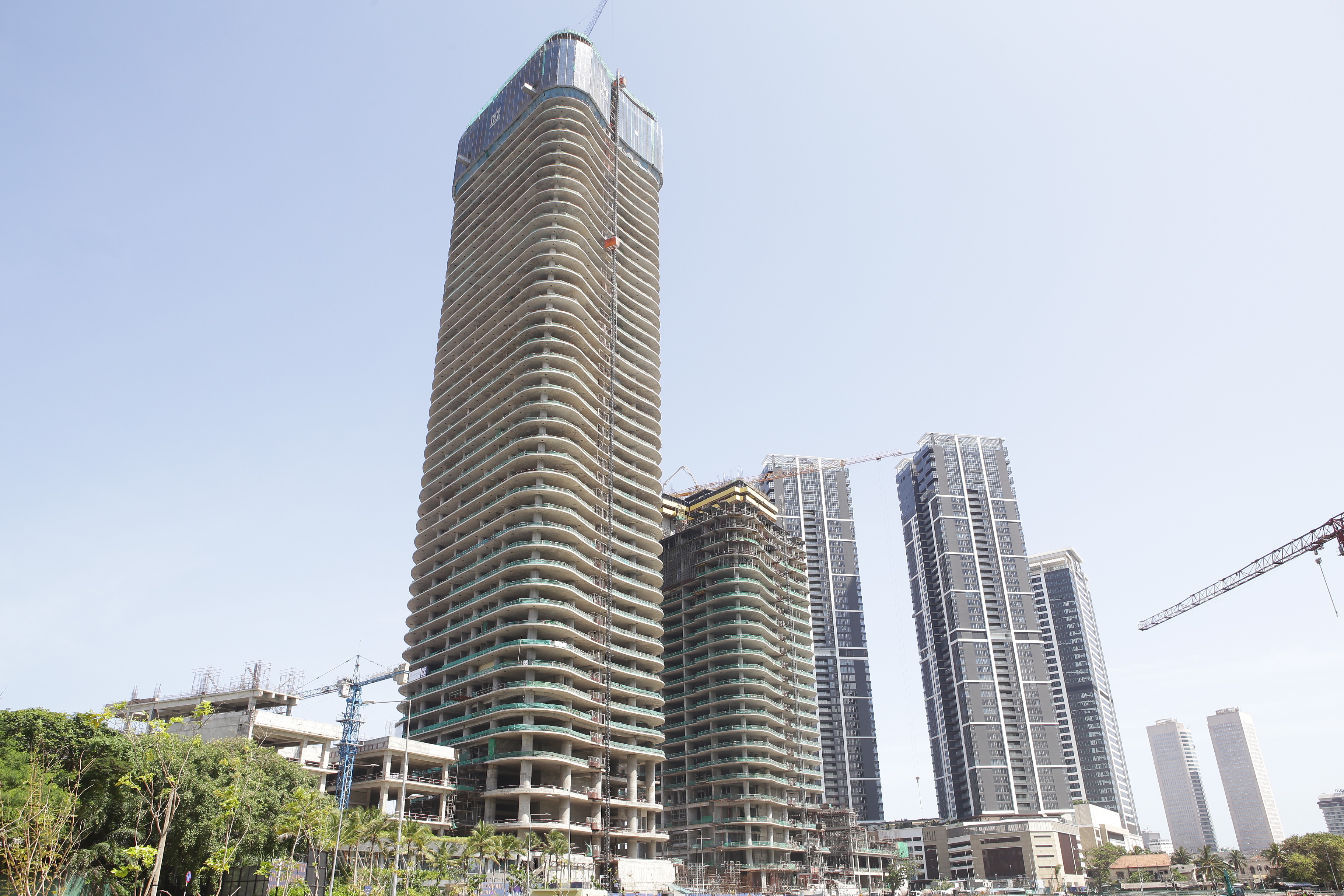 An image of the Sapphire tower construction